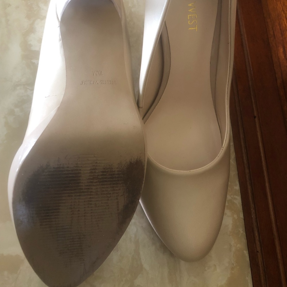 Nine West Wise Up Pumps - Picture 5 of 7